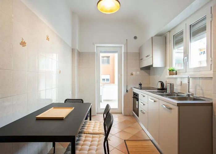 Ampio Familiare Metro A A 50m Apartament *